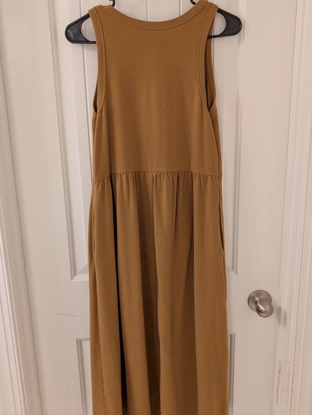 a new day ๐ Casual Sleeveless Mustard Midi Dress - Picture 3 of 5